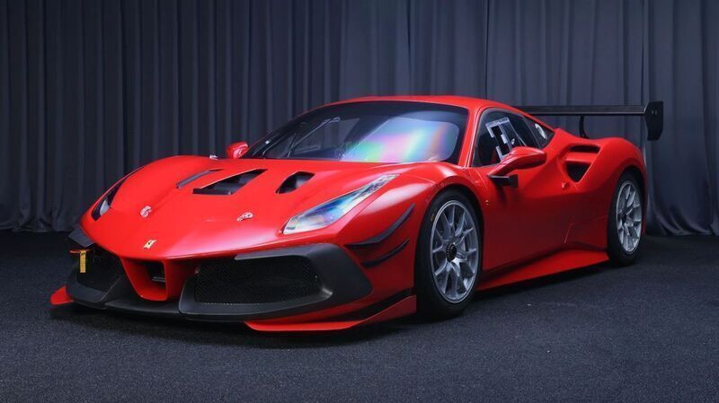 Rot Gebraucht 2018 Ferrari 488 | 220.150 € (Superpreis) - Bild 1/4