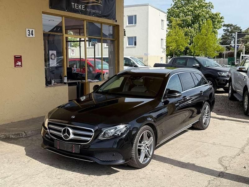 Gebraucht Mercedes E400 333 PS (244 kW) 2017 Obsidianschwarz Kombi