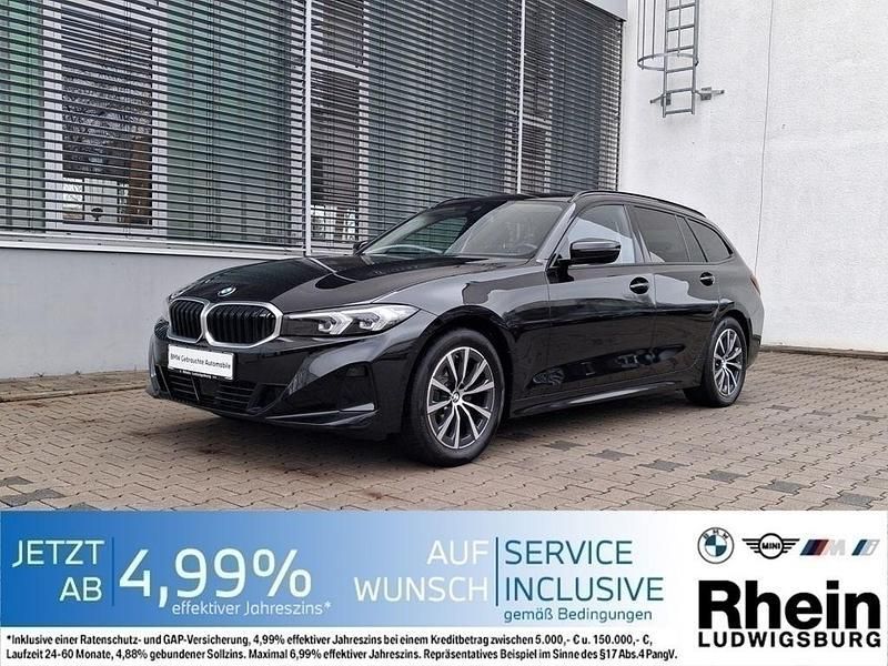 Black sapphire metallic Gebraucht 2024 BMW 318 Kombi | 31.190 € (Superpreis) - Bild 1/4