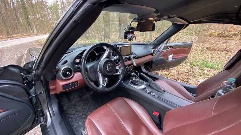 Gebraucht Mazda MX5 Exclusive-Line 160 PS (117 kW) 2017 Grau Cabrio