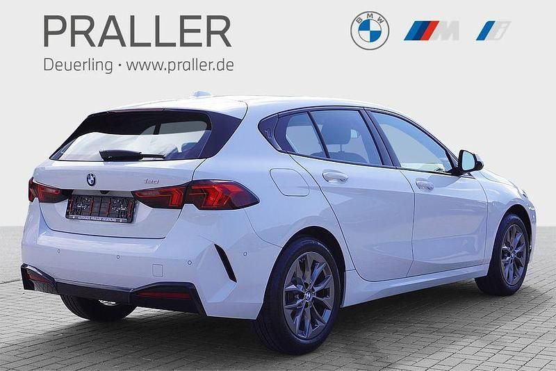 Używany BMW 120 170 KM (125 kW) 2025 Biały Hatchback