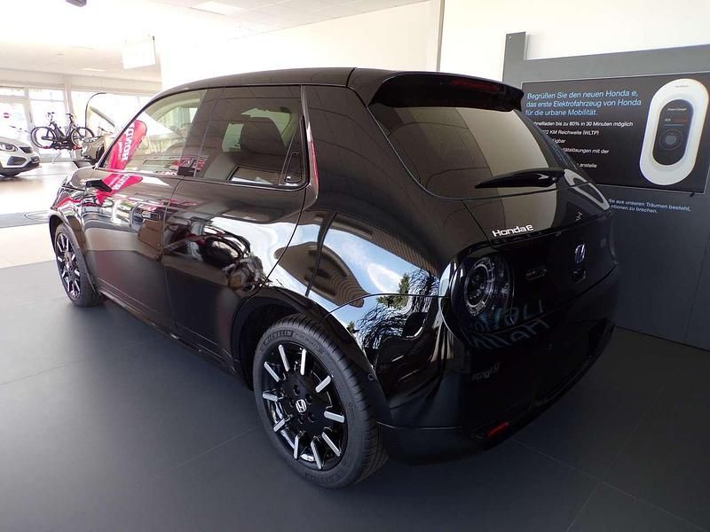 Gebraucht Honda e Advance 113 kW (154 PS) 2024 Crystal black Kleinwagen