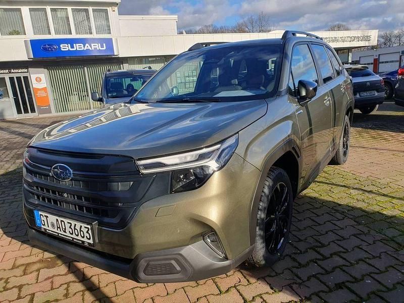 Grün Gebraucht 2025 Subaru Forester Active SUV | 41.103 € (Fairer Preis) - Bild 1/4