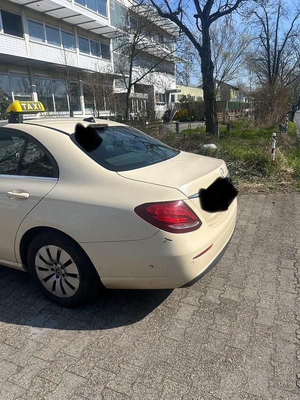 Gebraucht Mercedes E200 150 PS (110 kW) 2018 Beige Limousine