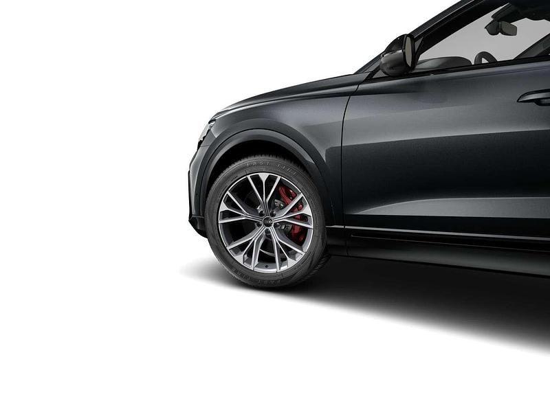 Gebraucht Audi Q8 S-Line 489 PS (359 kW) 2024 Daytonagrau perleffekt SUV