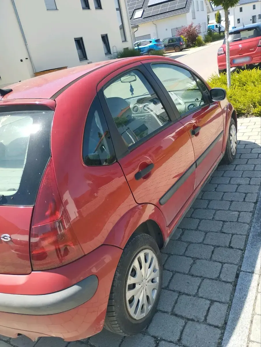 Gebraucht Citroën C3 59 PS (43 kW) 2003 Rot Kleinwagen
