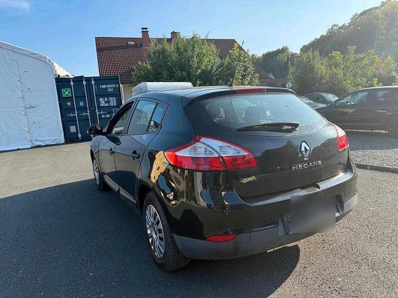 Gebraucht Renault Mégane III 110 PS (80 kW) 2011 Schwarz Kleinwagen