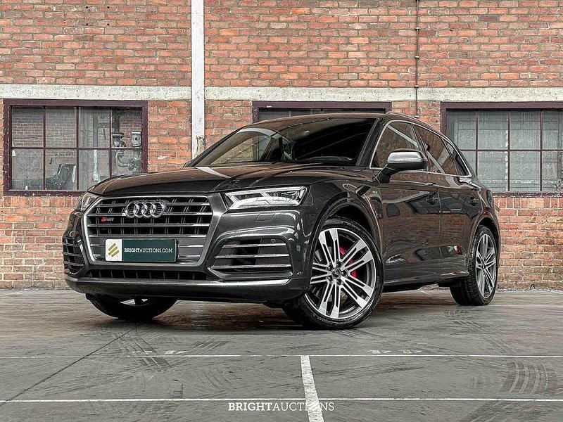 Grau Gebraucht 2017 Audi SQ5 Proline SUV | 19.991 € - Bild 1/4