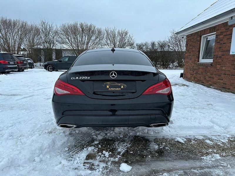 Gebraucht Mercedes CLA220 177 PS (130 kW) 2018 Schwarz Limousine