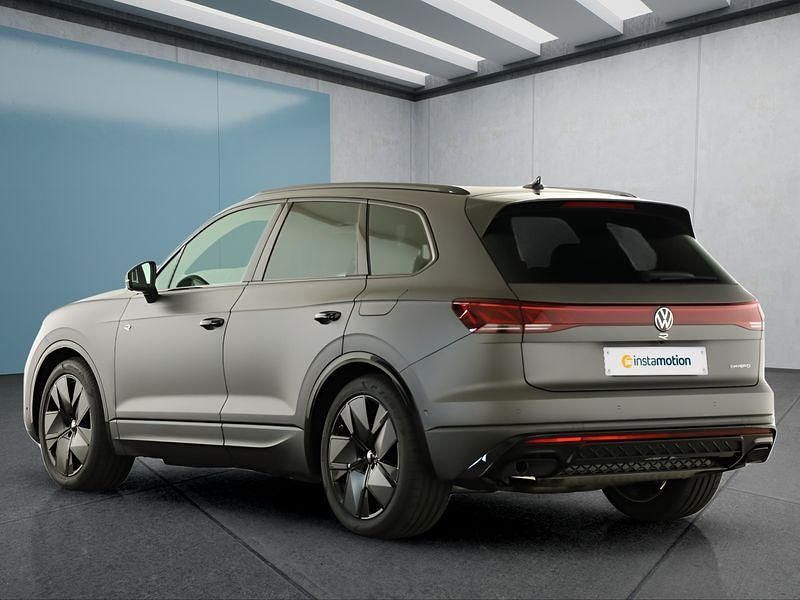 Gebraucht VW Touareg 462 PS (339 kW) 2025 Grau SUV