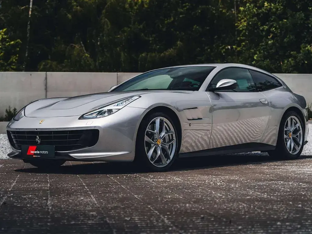 Gebraucht Ferrari GTC4Lusso 610 PS (448 kW) 2017 Grau Kombi