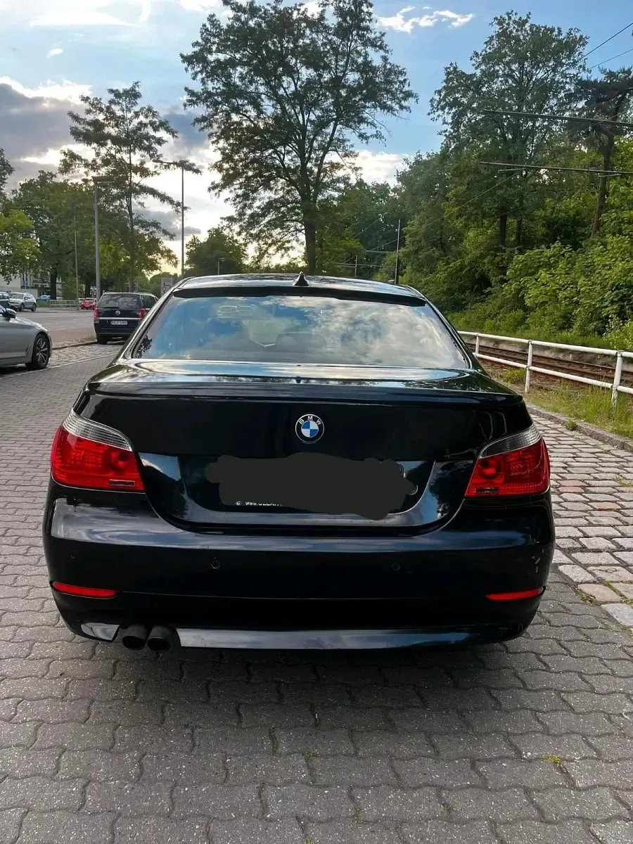 Używany BMW 325 2006 Czarny Sedan/Limuzyna