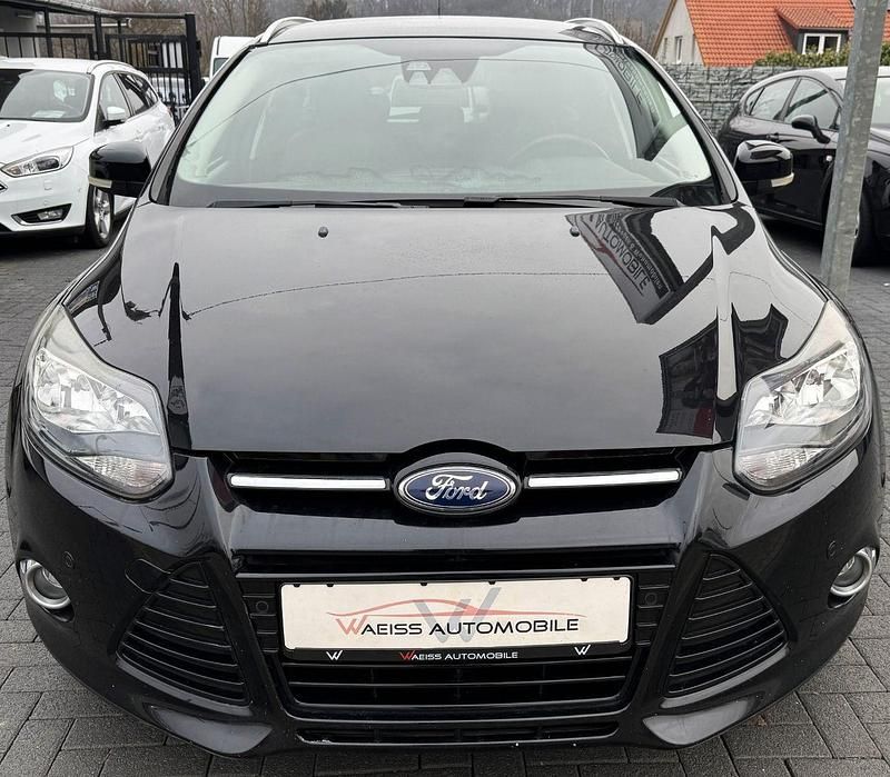 Gebraucht Ford Focus Titanium 140 PS (102 kW) 2014 Schwarz Kombi