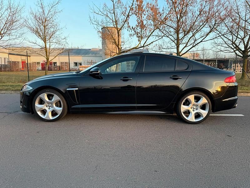 Gebraucht Jaguar XF S 275 PS (202 kW) 2014 Schwarz Limousine