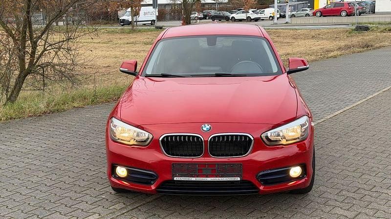 Gebraucht BMW 118 Sport Line 136 PS (100 kW) 2017 Rot Kleinwagen
