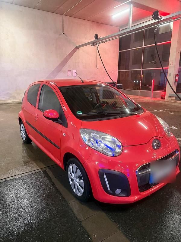 Gebraucht Citroën C1 Exclusive 50 PS (36 kW) 2013 Rot Kleinwagen