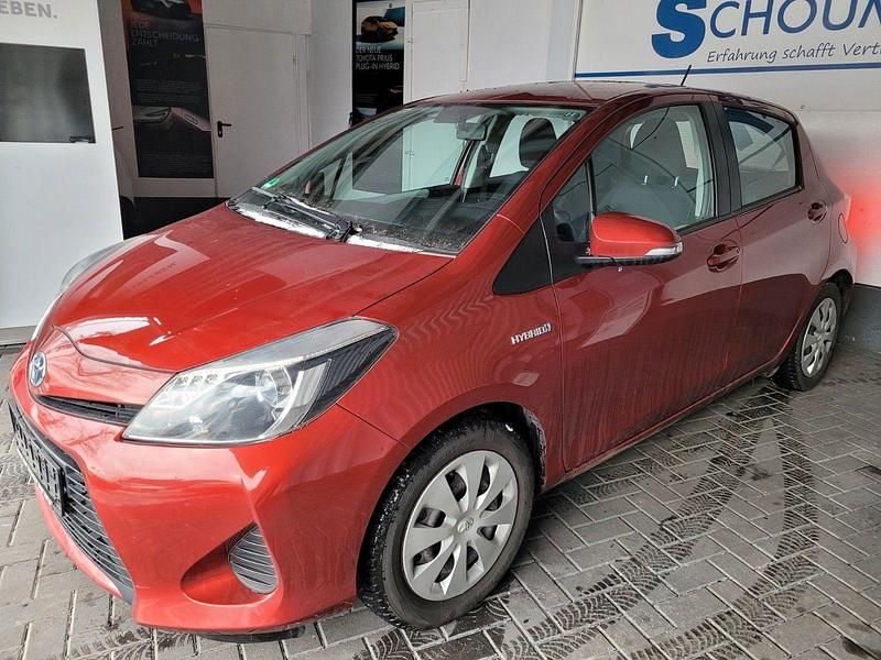 Gebraucht Toyota Yaris Hybrid Life 75 PS (55 kW) 2012 Rot Kleinwagen