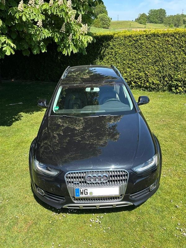 Schwarz Gebraucht 2014 Audi A4 Kombi | 12.900 € (Fairer Preis) - Bild 1/4