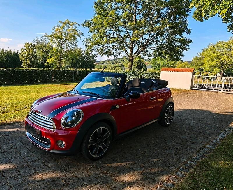 Rot Gebraucht 2015 Mini Cooper Cabriolet Cabrio | 12.950 € (Fairer Preis) - Bild 1/4