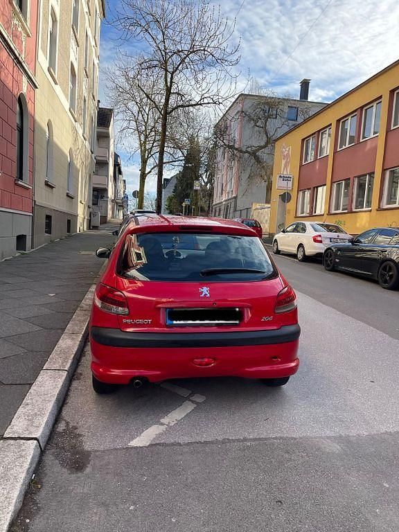 Gebraucht Peugeot 206 60 PS (44 kW) 2004 Rot Limousine
