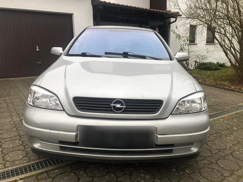 Gebraucht Opel Astra 75 PS (55 kW) 1998 Grau Limousine