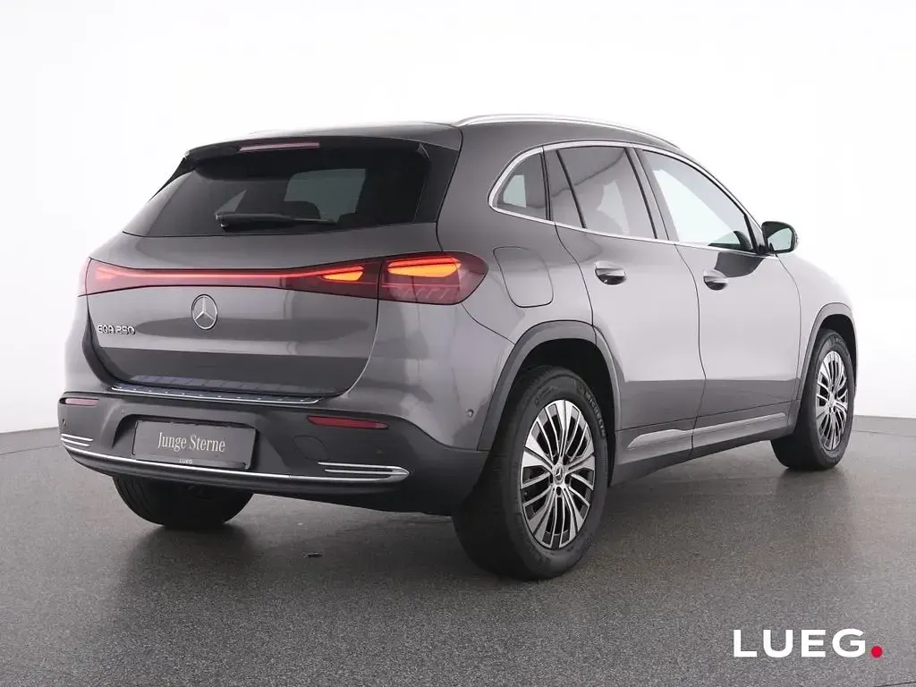Gebraucht Mercedes EQA250 Progressive 139 kW (190 PS) 2025 Grau SUV