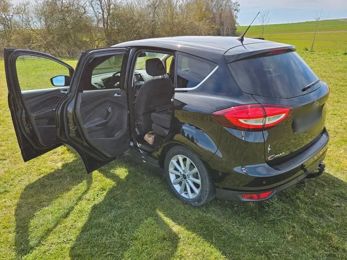 Gebraucht Ford C-MAX Titanium 125 PS (91 kW) 2017 Schwarz Van / Kleinbus
