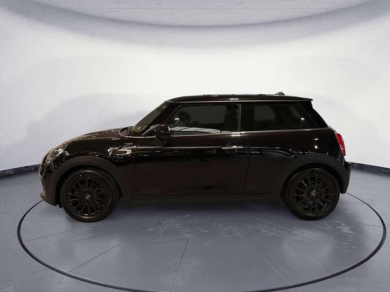 Usata Mini ONE 102 CV (75 kW) 2019 Nero Utilitaria