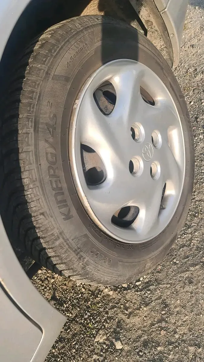 Brugt Toyota Corolla 110 HK (80 kW) 2001 Sølv Sedan