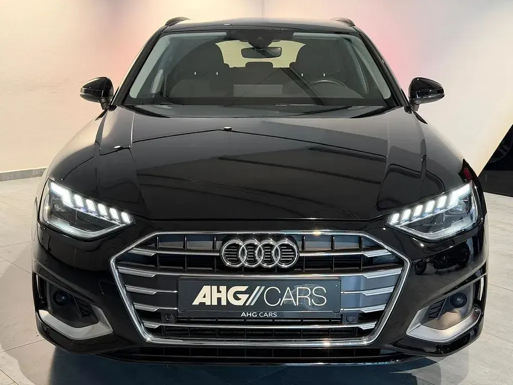Gebraucht Audi A4 Sport 150 PS (110 kW) 2022 Schwarz Kombi