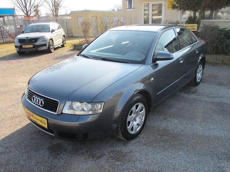 Gebraucht Audi A4 131 PS (96 kW) 2001 Silber Limousine