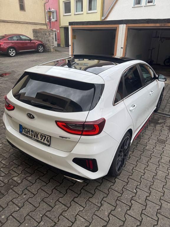 Gebraucht Kia Ceed GT GT 204 PS (150 kW) 2019 Weiß Limousine