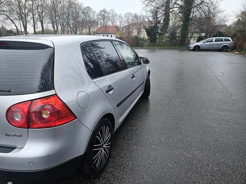Gebraucht VW Golf IV 115 PS (84 kW) 2004 Silber Limousine