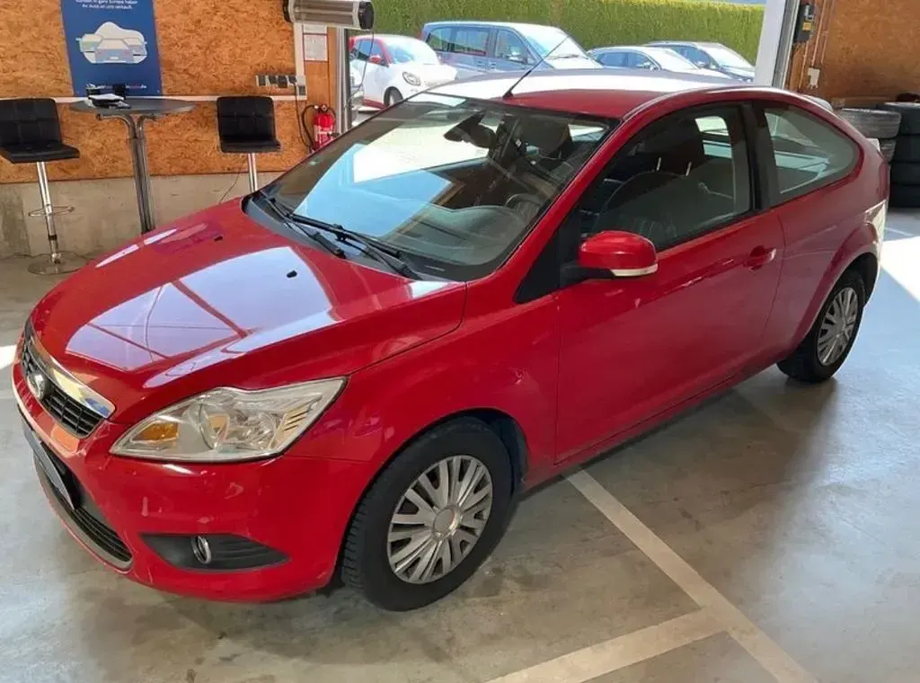 Gebraucht Ford Focus Style 125 PS (91 kW) 2008 Rot Limousine