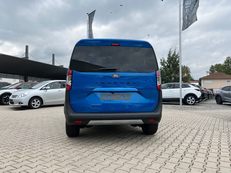 Gebraucht Ford Courier 125 PS (91 kW) 2024 Bursting grün metallic Van / Kleinbus