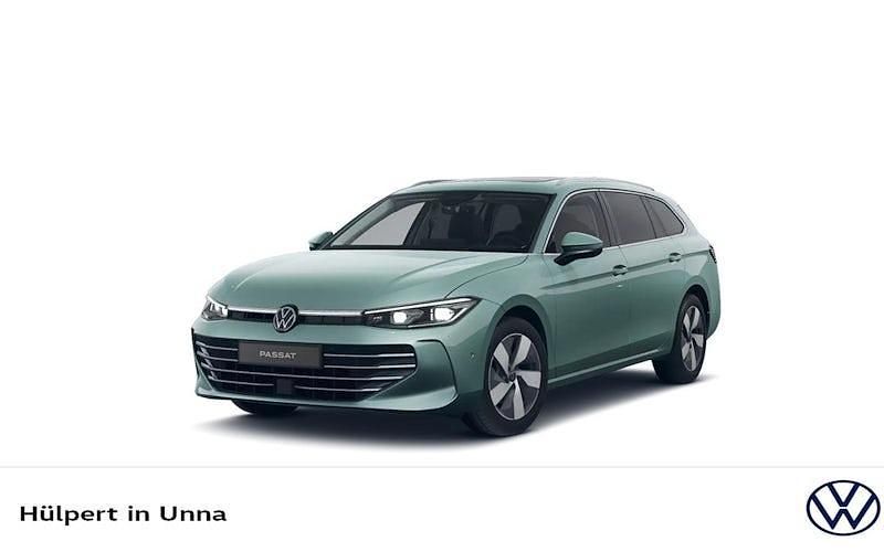 Maripositgrün metallic Gebraucht 2025 VW Passat Elegance Kombi | 41.966 € (Superpreis) - Bild 1/4