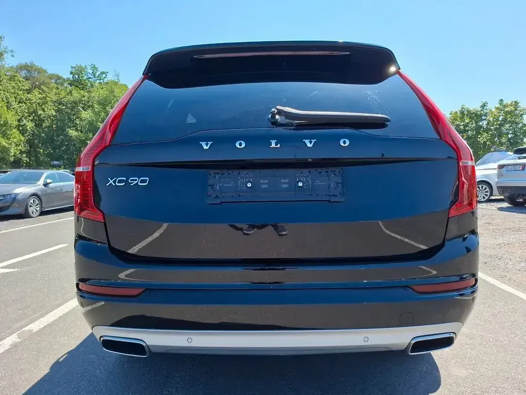 Gebraucht Volvo XC90 Momentum 235 PS (172 kW) 2021 Schwarz SUV