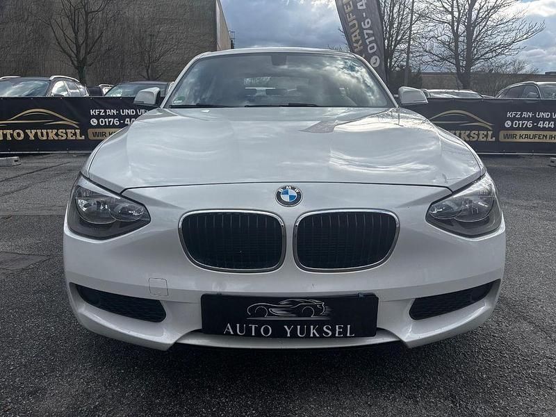 Gebraucht BMW 116 Advantage 136 PS (100 kW) 2012 Weiß Kleinwagen