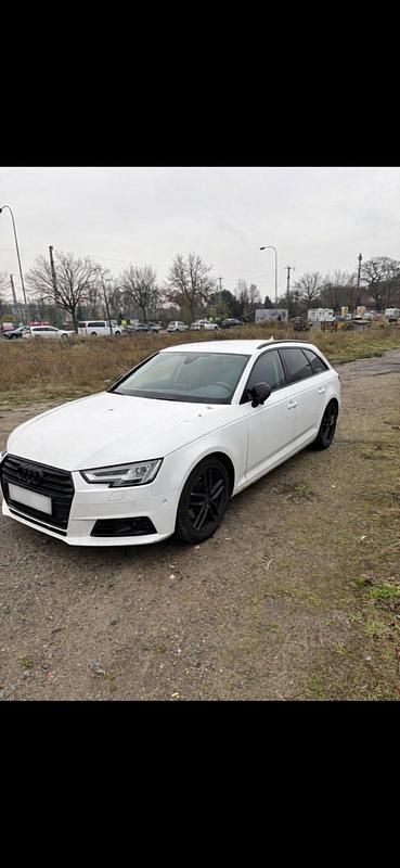Gebraucht Audi A4 Design 150 PS (110 kW) 2018 Weiß Kombi