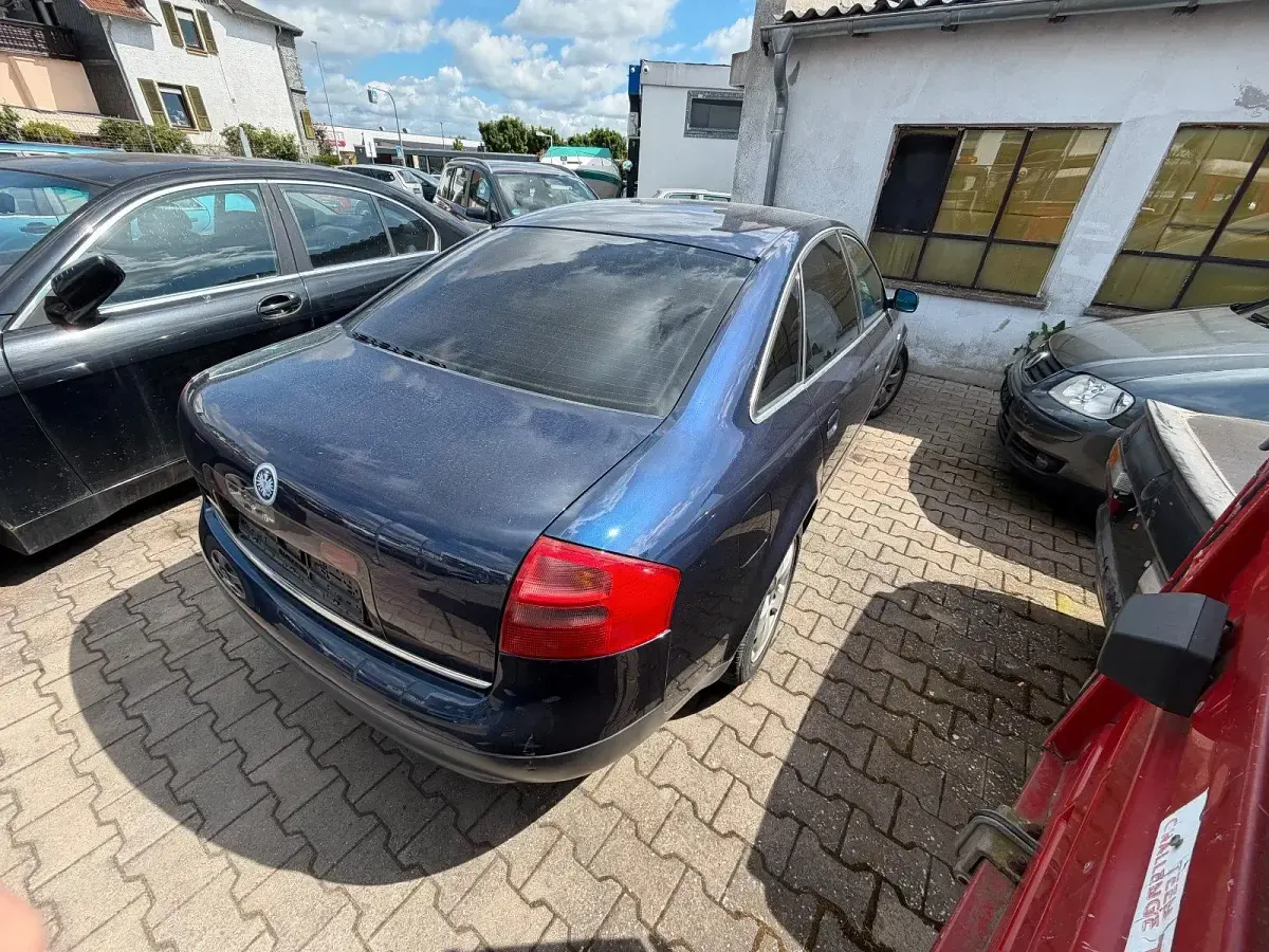 Używany Audi A6 165 KM (121 kW) 1998 Niebieski Sedan/Limuzyna