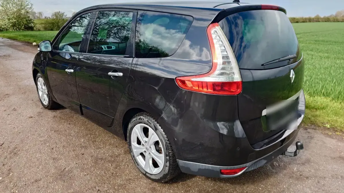 Gebraucht Renault Scenic E-Tech 131 PS (96 kW) 2010 Schwarz Van / Kleinbus