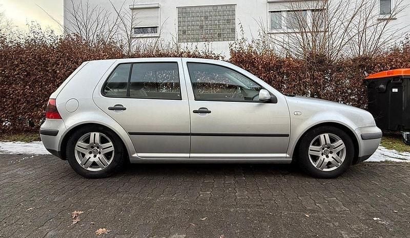 Gebraucht VW Golf IV Comfortline 75 PS (55 kW) 2002 Limousine