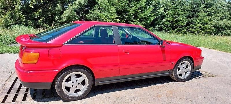 Rot Gebraucht 2025 Audi Coupé Coupé | 22.000 € - Bild 1/4