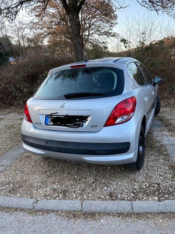 Gebraucht Peugeot 207 Filou 95 PS (69 kW) 2010 Grau Kombi