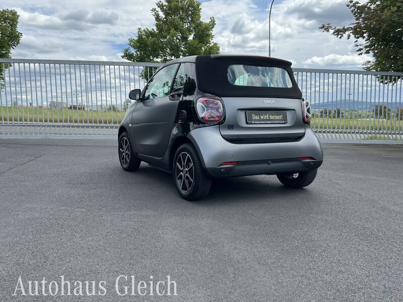 Gebraucht Smart ForTwo Electric Drive 60 kW (82 PS) 2021 Bodypanels in titania grey (ma Cabrio