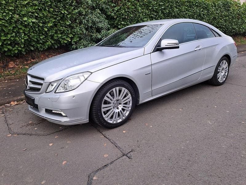 Gebraucht Mercedes E350 231 PS (169 kW) 2010 Grau Coupé