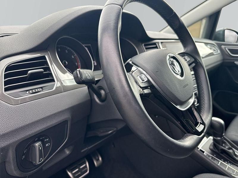 Gebraucht VW Golf VII Join 110 PS (80 kW) 2018 Grau Limousine