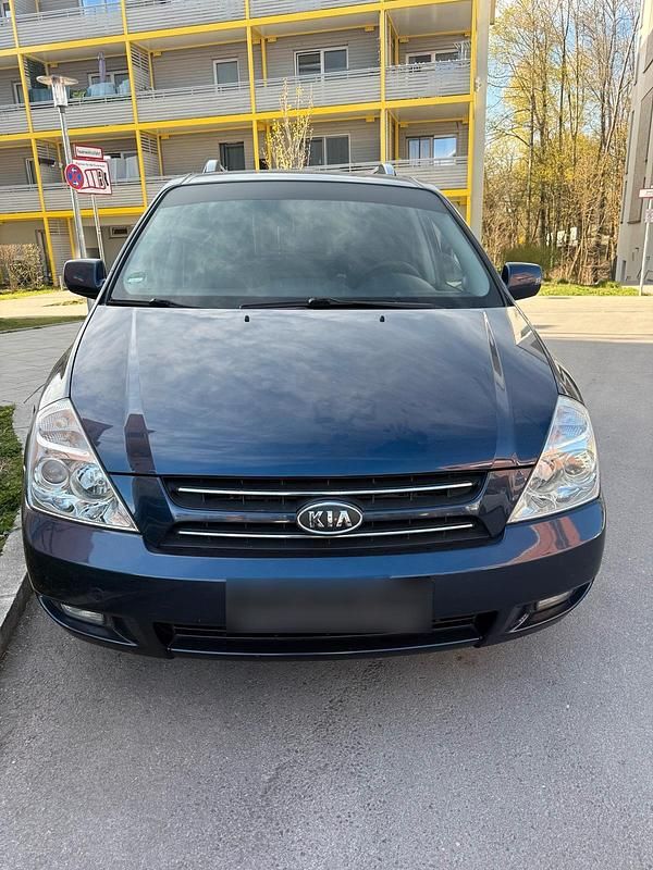 Gebraucht Kia Carnival 189 PS (139 kW) 2006 Blau Van / Kleinbus