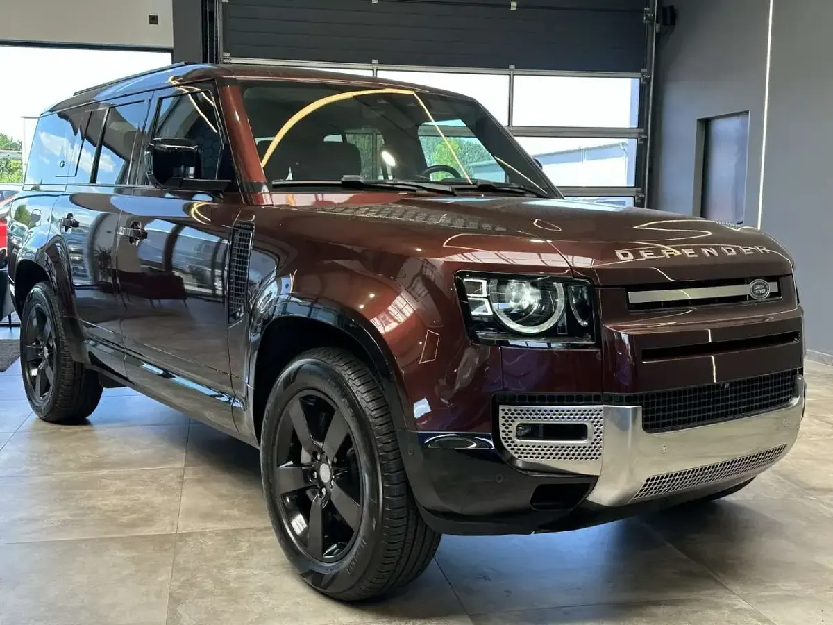 Gebraucht Land Rover Defender SE 400 PS (294 kW) 2022 Sedona red SUV