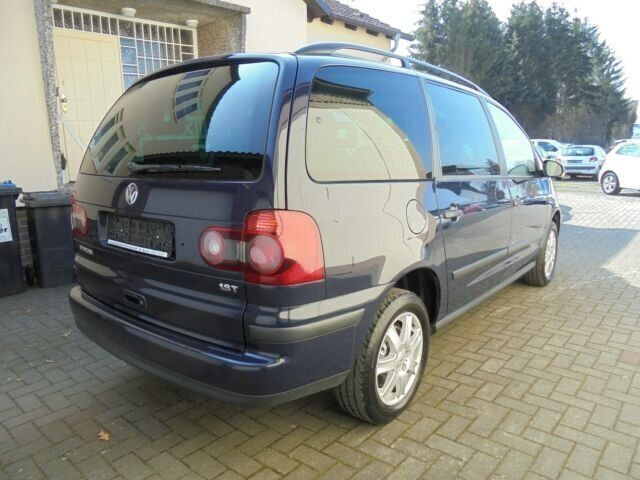 Gebraucht VW Sharan 150 PS (110 kW) 2009 Blau metallic Van / Kleinbus
